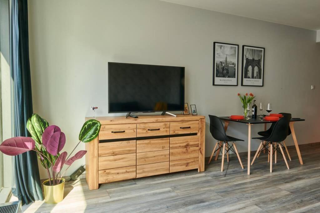 Easy Rent Apartments - Crystal Lublin Luaran gambar